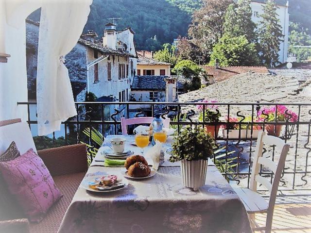 Bb Chiavenna Centro Storico Bed & Breakfast Ngoại thất bức ảnh